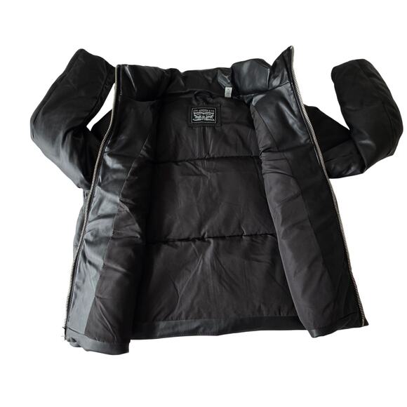 New Levi Strauss Faux Leather Short Puffer Zip up Black Women's Jacket Size XL - Picture 3 of 11